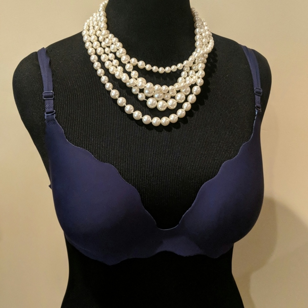 NWT Victoria's Secret Very Sexy Push up Bra 36D